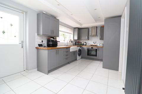 4 Cedar Close, Swinton, Mexborough, S64 8GB