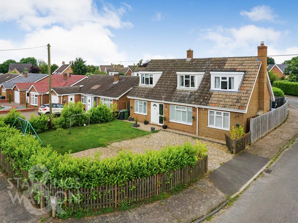 Dereham Road, Hingham, Norwich 4 bed chalet for sale £425,000