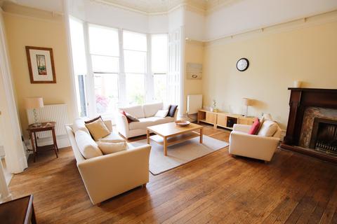 2 bedroom apartment to rent, Kingsborough Gardens, Hyndland G12