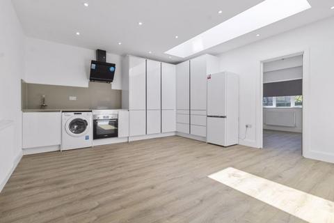 Property to rent, Dover Road, Edmonton N9
