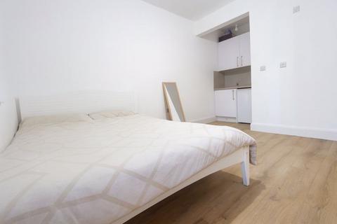 Property to rent, Dover Road, Edmonton N9