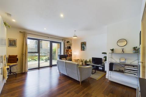 Flat 18, Harman Court Rectory Park Avenue, Northolt, UB5 6SS