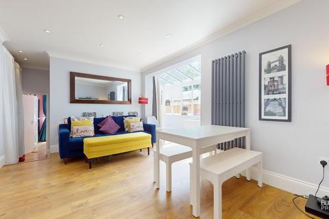 2 bedroom ground floor flat for sale, Gleneagle Road, Streatham