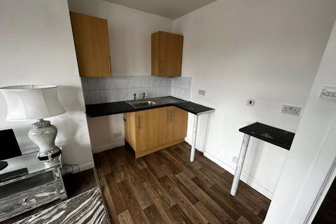 1 bedroom flat to rent, Queens Drive, Liverpool