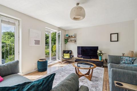 28 Vanguard Close, High Wycombe, HP12 3FP