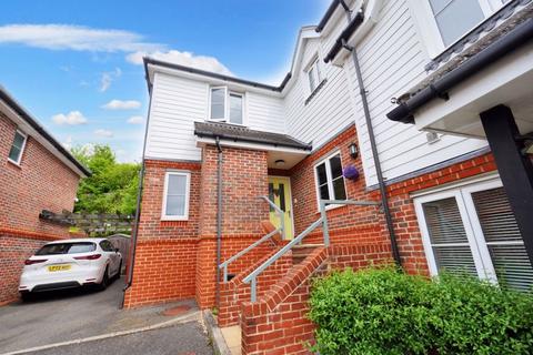 3 bedroom semi-detached house for sale, Apple Tree Close, High Wycombe HP13