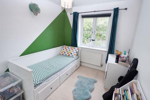8 Apple Tree Close, High Wycombe, HP13 7PE