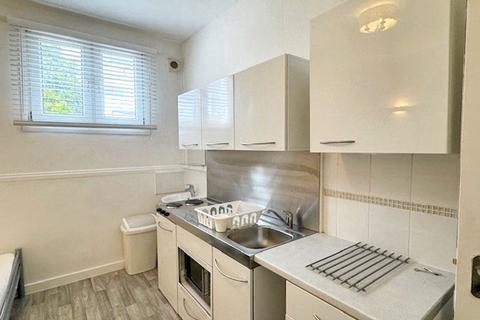 1 bedroom in a house share to rent, Great Norwood Street, Cheltenham GL50