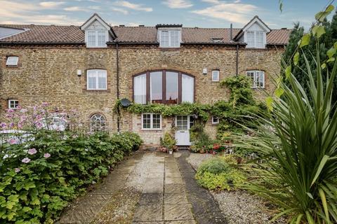 3 bedroom cottage for sale, Church Farm Mews, Burton-Upon-Stather