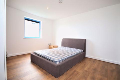 2 bedroom apartment to rent, Western Gateway, London