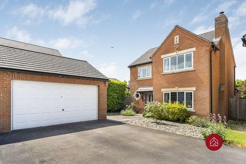 4 bedroom detached house for sale, Saffron Close, Bicester OX26