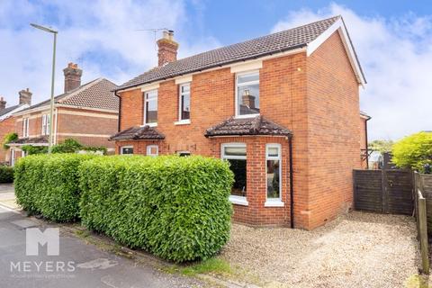 4 bedroom detached house for sale, Middleton Road, Ringwood, BH24