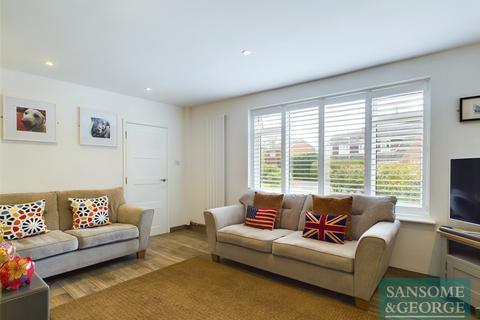 9 Warren Close, Burghfield Common, Reading, RG7 3LY