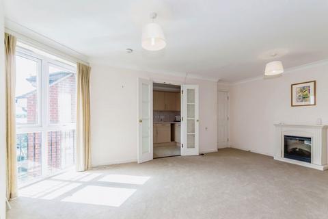 1 bedroom flat for sale, High Street, Edenbridge TN8