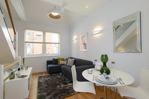 2 bedroom terraced house to rent, Southcott Mews, London, NW8