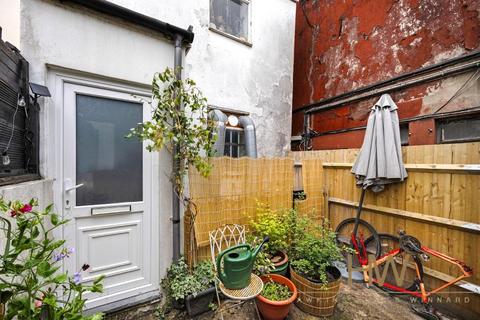 1 bedroom terraced house for sale, George Street, Brighton, BN2 1RH