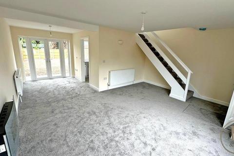 37 Castle Close, Calverton, Nottingham, NG14 6LX