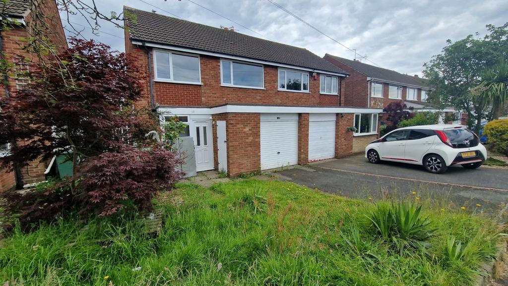 Greaves Crescent, Willenhall, West... 3 bed semidetached house to rent