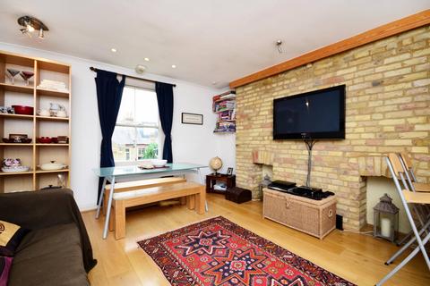 2 bedroom flat to rent, Cavendish Road, Clapham South, London, SW12