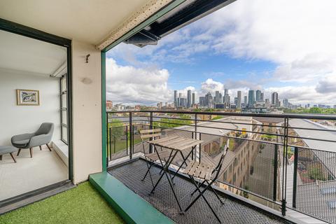 2 bedroom flat for sale, Wheel House, Isle of Dogs E14