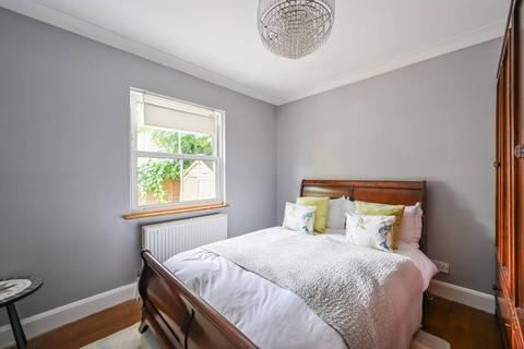 2 bedroom flat to rent, Buckingham Road,, Alexandra Park, London, N22