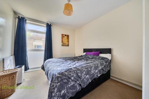 1 bedroom apartment to rent, Alexandra Walk, London, SE19