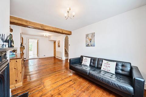 2 bedroom terraced house for sale, Pelton Road, London