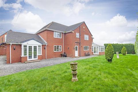 5 bedroom detached house to rent, Seymour Lane, Woodthorpe