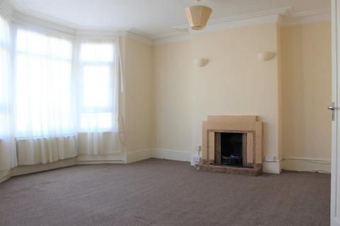 2 bedroom maisonette to rent, Western Road, Bexhill on Sea