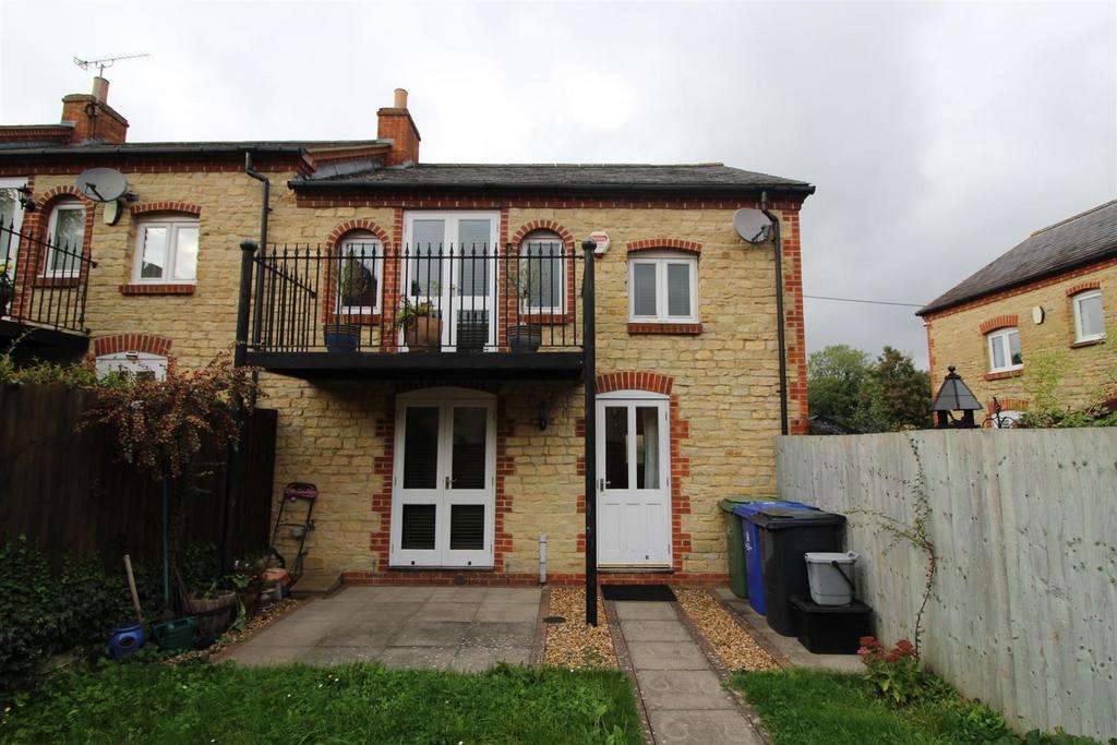 The Stocks, Cosgrove, Milton Keynes... 3 bed semidetached house to