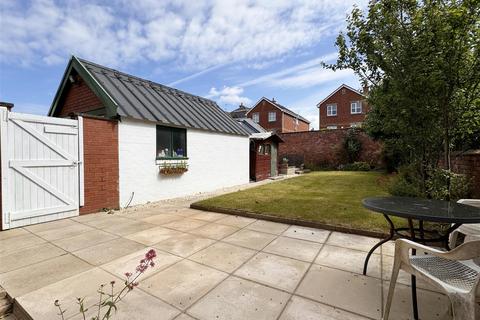 4 bedroom semi-detached house for sale, Chatsworth Road, Lytham St Annes