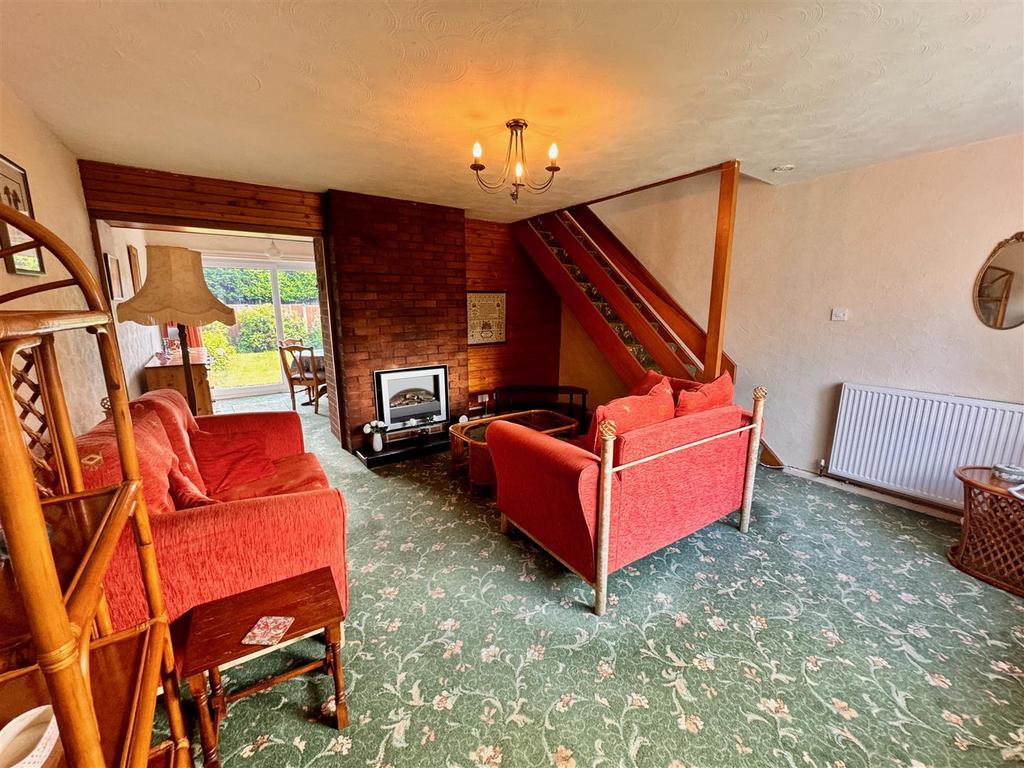 Roseville Gardens, Codsall 3 bed end of terrace house for sale £230,000