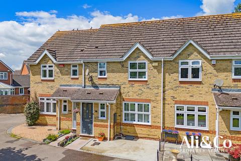 19 Hazel Drive, South Ockendon, RM15 6JT