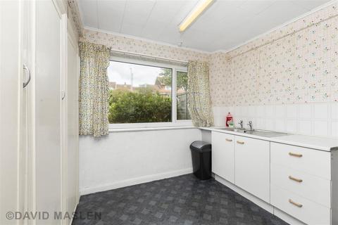 3 bedroom end of terrace house for sale, Cowley Drive, Brighton