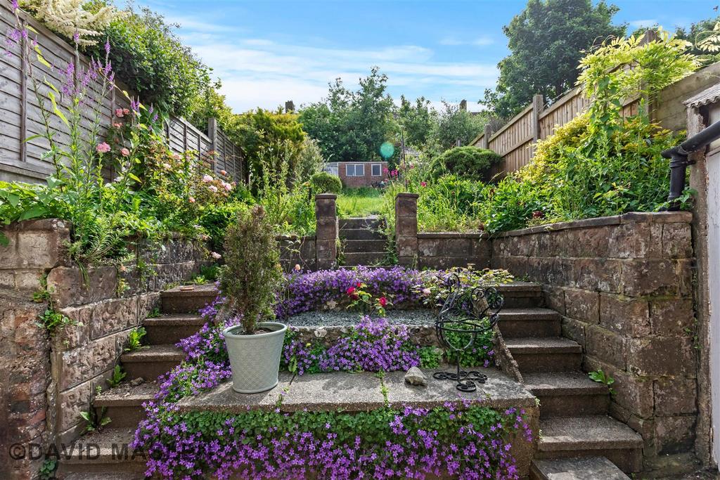 Rear Garden (3).jpg