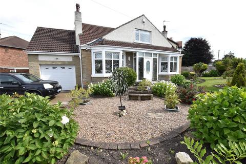 3 bedroom detached house for sale, Knights Hill, Leeds, West Yorkshire