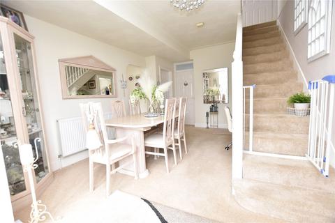 3 bedroom detached house for sale, Knights Hill, Leeds, West Yorkshire