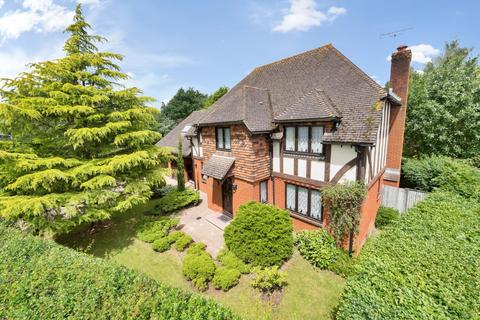 5 bedroom detached house for sale, Watsons Close, Ashford TN25