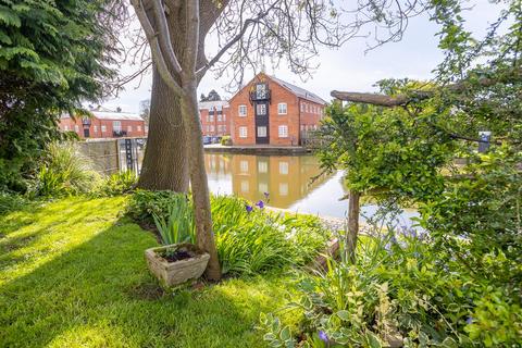 4 bedroom detached house for sale, Hillcrest Avenue, Market Harborough