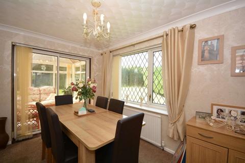 3 bedroom detached house for sale, Chandlers Close, Outwood, Wakefield, West Yorkshire