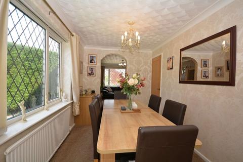 3 bedroom detached house for sale, Chandlers Close, Outwood, Wakefield, West Yorkshire