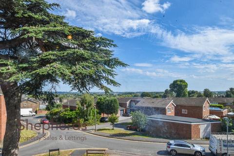 2 bedroom flat for sale, Rawdon Drive, Hoddesdon EN11