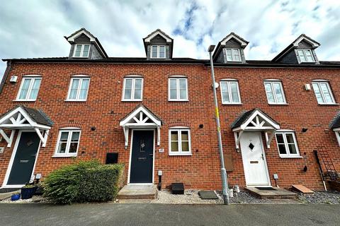 3 bedroom townhouse to rent, Chestnut Drive, Hagley, West Midlands