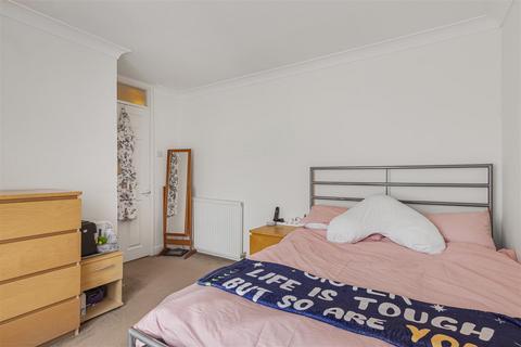 16 Beech Mast, Vigo, Gravesend, DA13 0SX