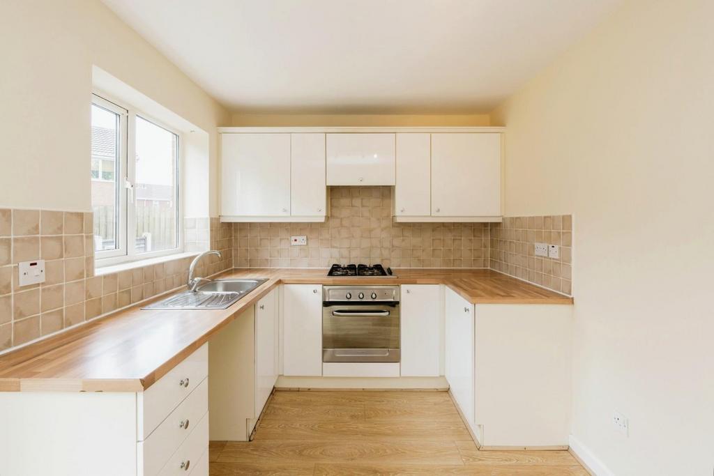 Redmans Close, Eccles, Manchester 2 bed house £1,100 pcm (£254 pw)