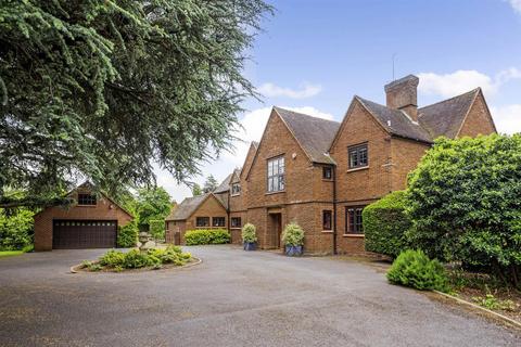 4 bedroom detached house for sale, Charlton Park Gate, Cheltenham