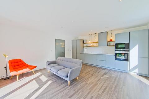 2 bedroom flat to rent, Charlotte King Court, London E2