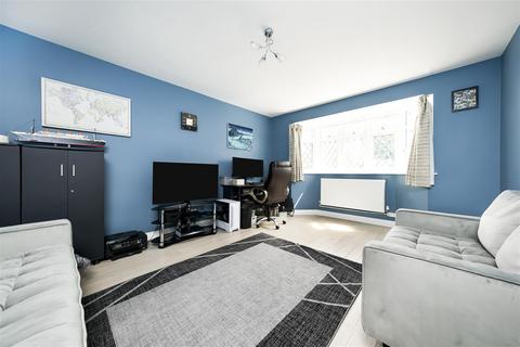 4 bedroom semi-detached house for sale, Whitton Dene, Hounslow