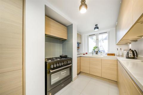 2 bedroom maisonette for sale, Haggard Road, Twickenham