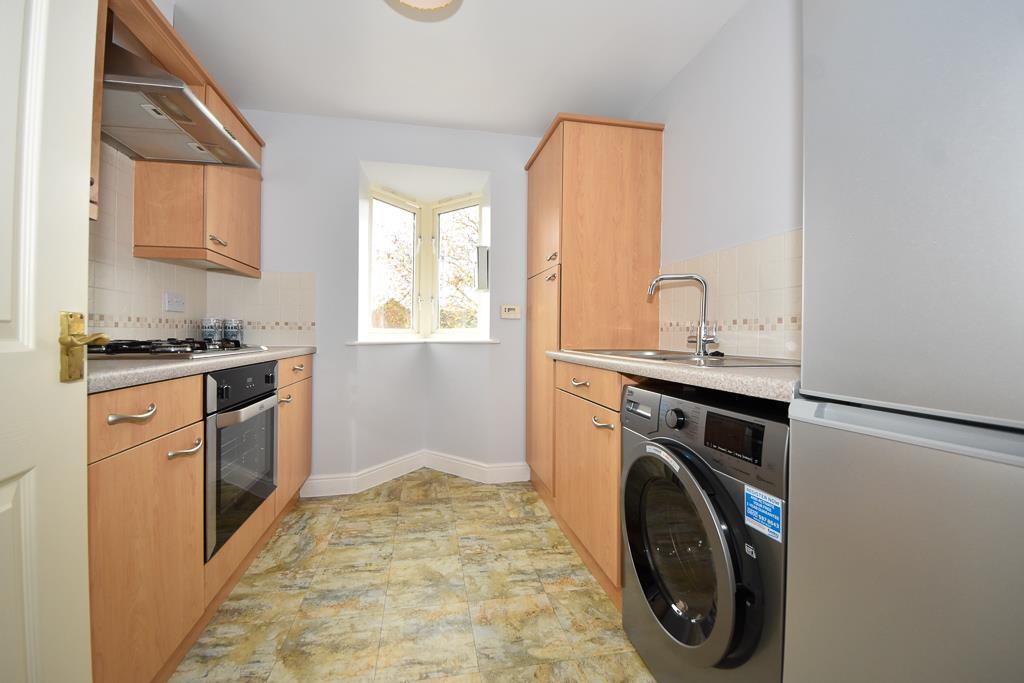 Montgomery Road, Whitnash, Leamington... 2 bed apartment £950 pcm (£